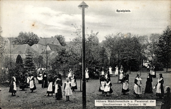 Postcard Dorsten in Westphalia, Higher Girls' School and Boarding School of the Ursulines, Playground