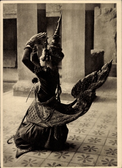 Ak Pursat Kambodscha, religiöser Tanz am Hof des Königs von Kambodscha