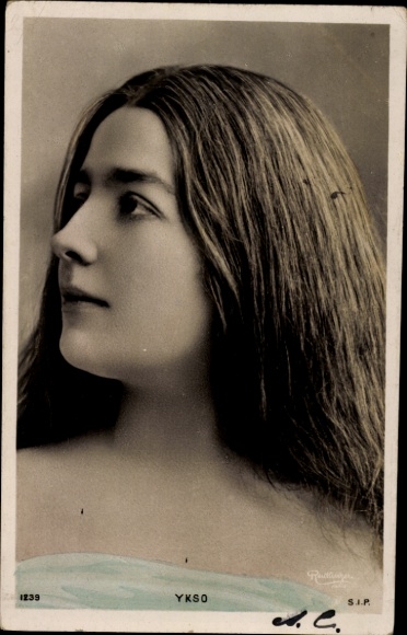 KP aktorka Ykso, portret