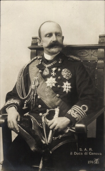 Ak Herzog von Genua, Portrait in Uniform, Säbel