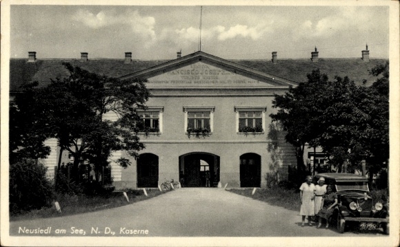 Postcard Neusiedl am See Burgenland, barracks
