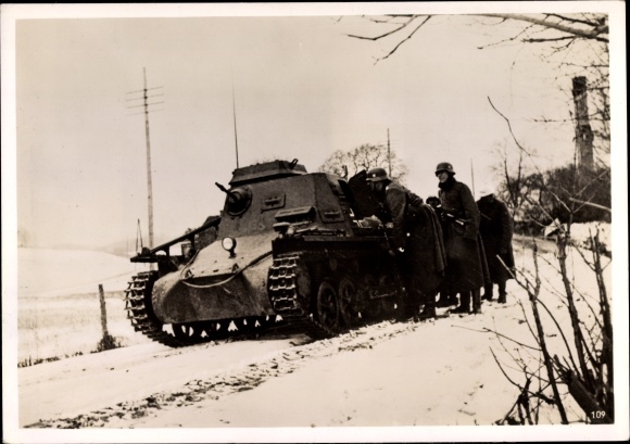Photo of a German raiding party in Norway, tanks, Wehrmacht, April 1940