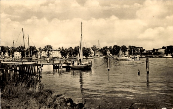 Postcard Lauterbach Putbus on the island of Rügen, harbor