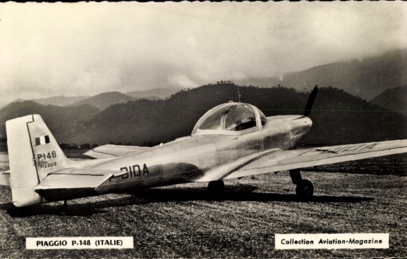 Postcard Piaggio P.148, training aircraft