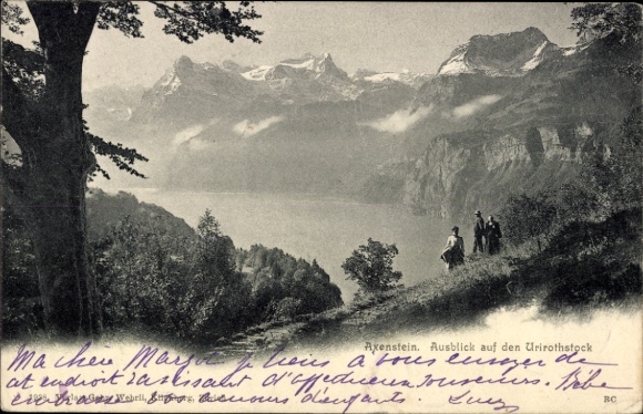 KP Axenstein Kanton Schwyz, widok na Urirothstock, dwie osoby na pierwszym planie