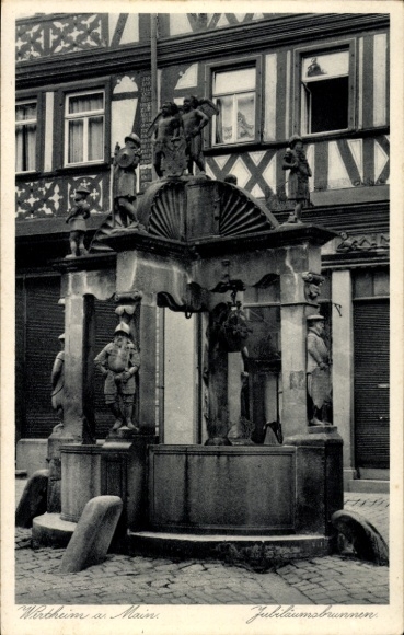 Postcard Wertheim am Main, anniversary fountain, statues, half-timbered houses