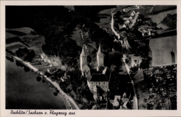 Ak Rochlitz an der Mulde, Fliegeraufnahme, Schloss