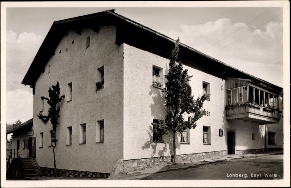 Ak Lohberg im Bayrischen Wald, Straßenansicht eines Gasthofes, Inh. Huber