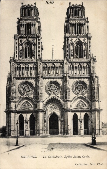 Postcard Orléans Loiret, cathedral, Eglise Sainte-Croix, two towers, Gothic architecture