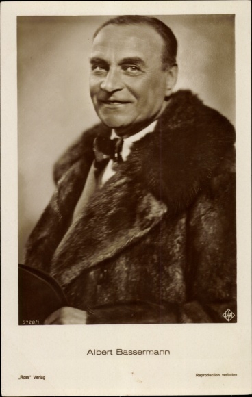 Postcard actor Albert Bassermann, portrait, fur coat