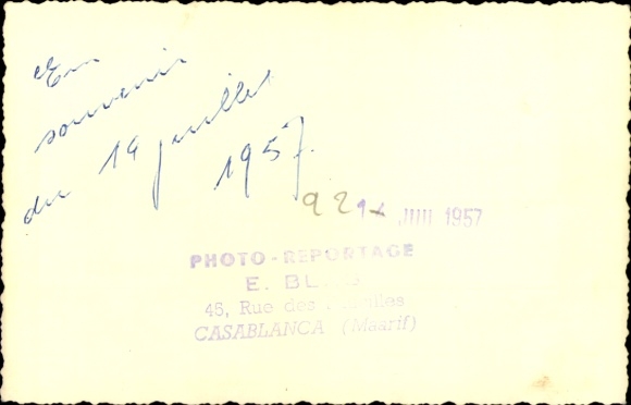 Photo French soldiers in uniforms, rifle, year 1957