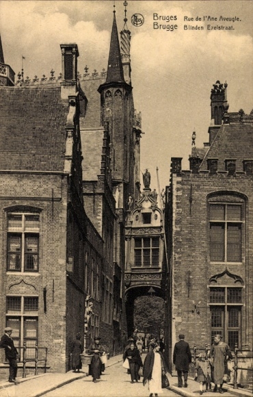Ak Bruges Brügge Flandern Westflandern,  Rue de l'Ane Aveugle, Menschen auf der Straße,  Gebäude