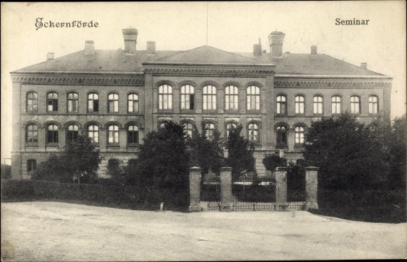 Ak Eckernförde in Schleswig Holstein, Seminar, Vorderansicht