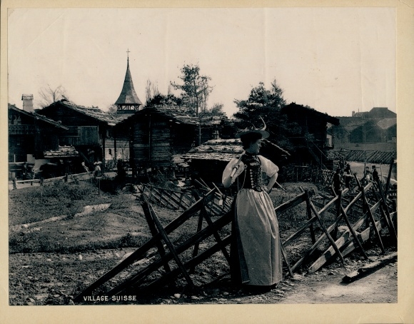 Photo Ober Engadin Graubünden Canton Switzerland, Panorama, Village Suisse, Swiss woman in traditional costume