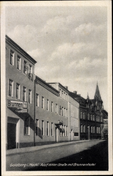 Postcard Goldberg in Mecklenburg, Adolf Hitler Street, fountain hotel