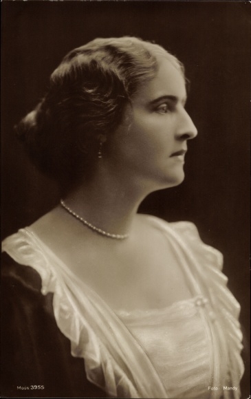Postcard Princess Elisabeth of Romania