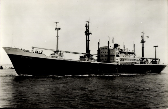 Postcard motor cargo ship Streefkerk, VNS
