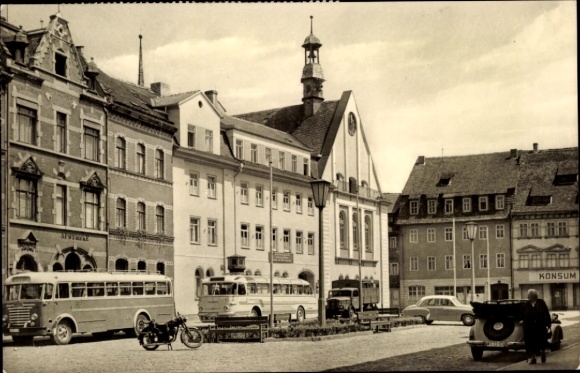 Ak Kahla in Thüringen, Markt mit Rathaus, Konsum, Busse