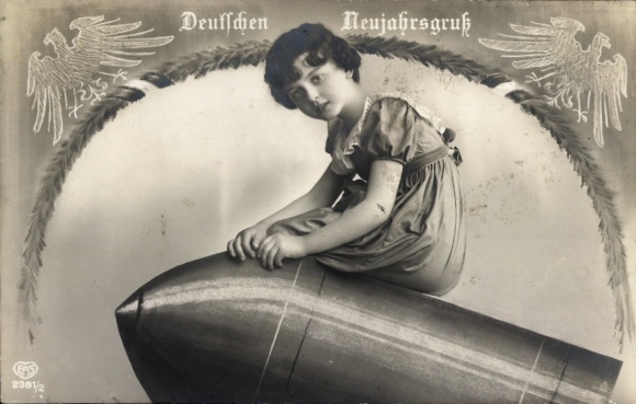 Ak Deutscher Neujahrsgruß, Mädchen, Kanonenhülse