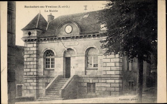 Postcard Rochefort en Yvelines, The Town Hall