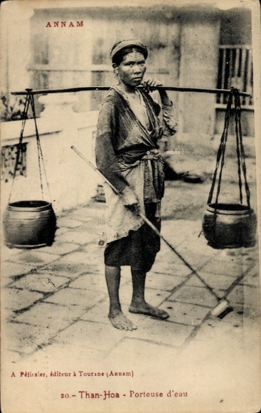 CPA Than-Hoa Vietnam, Porteuse d'eau