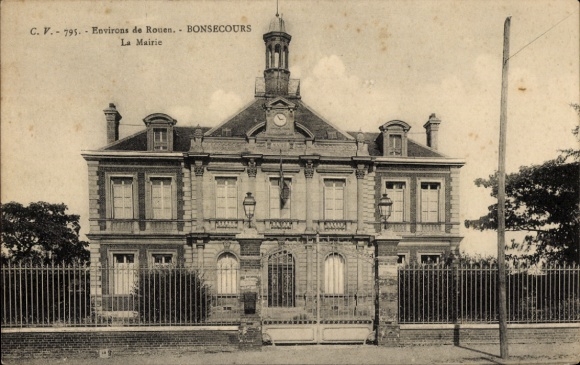Ak Bonsecours Seine Maritime, Mairie von  historische Architektur, Pflanzungen, Zaun