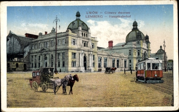 Postcard Lwiw Lwów Lemberg Ukraine, main station, tram, carriage