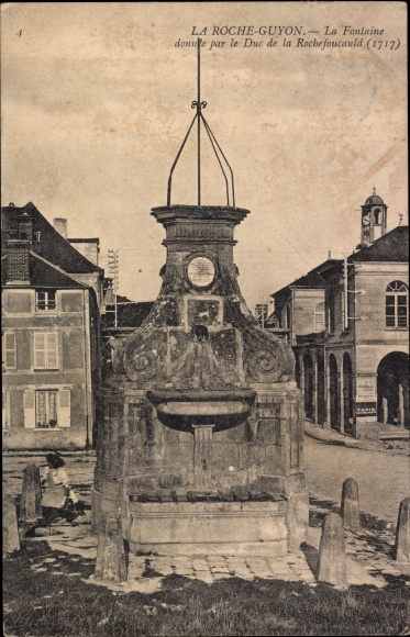 Ak La Roche Guyon Val d'Oise, La Fontaine