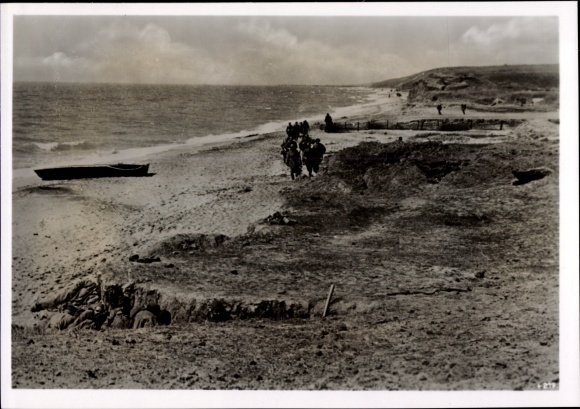 Photo Kerch Crimea Ukraine, Soviet prisoners are taken to the transit camp, 1942