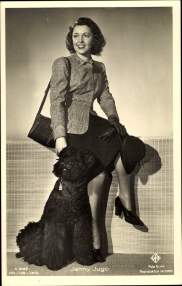 Postcard Actress Jenny Jugo, Portrait, Dog