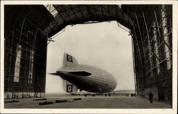 Ak Flughafen Rhein Main, Deutsche Zeppelin Reederei, LZ 129 Hindenburg startbereit, Luftschiffhalle