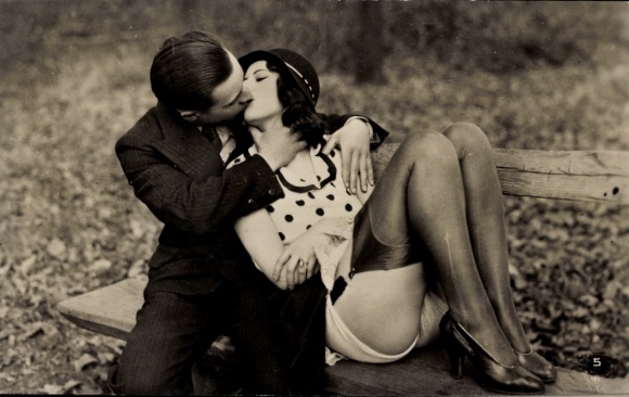 Photo Postcard lovers, meeting in the park, kiss, underwear, stockings