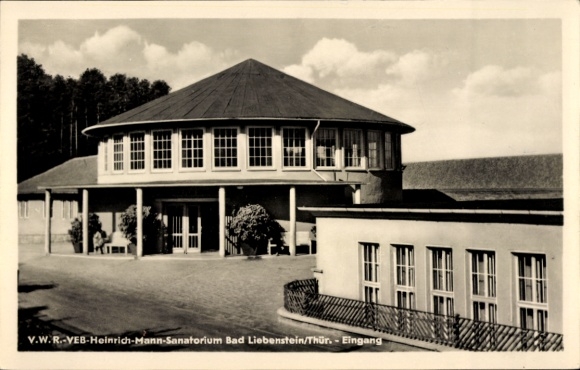 Postcard Bad Liebenstein in the Thuringian Forest, Heinrich Mann Sanatorium, entrance, Thuringia