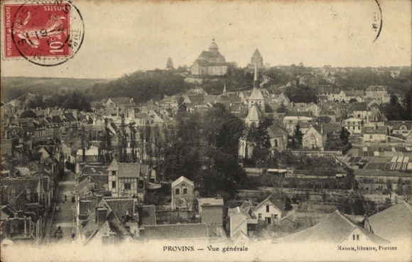 Ak Provins Seine et Marne, Historische Stadtansicht, Terrassenhaus, Kirche, Skyline