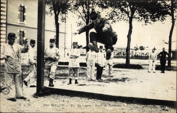 Postcard Melun Seine et Marne, 31 de Ligne, High Jump