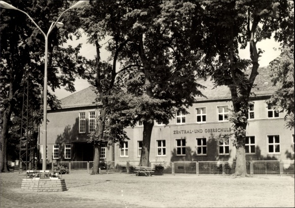 Postcard Fehrbellin in Brandenburg, central and high school