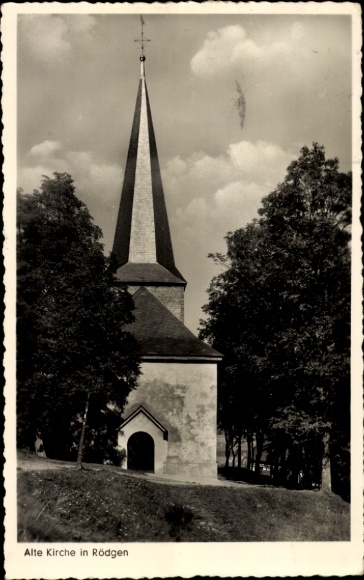 Postcard Rödgen Wilnsdorf, view of the old church and trees