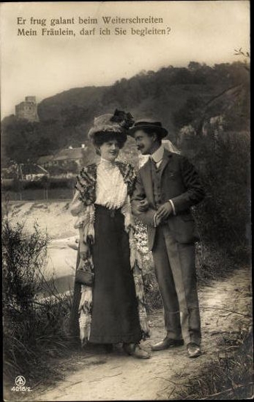 5 old Postcard series Lovers on a walk
