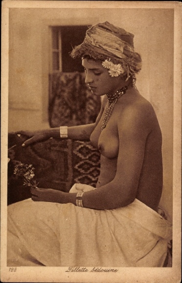 Ak Araberin, Busen, Maghreb