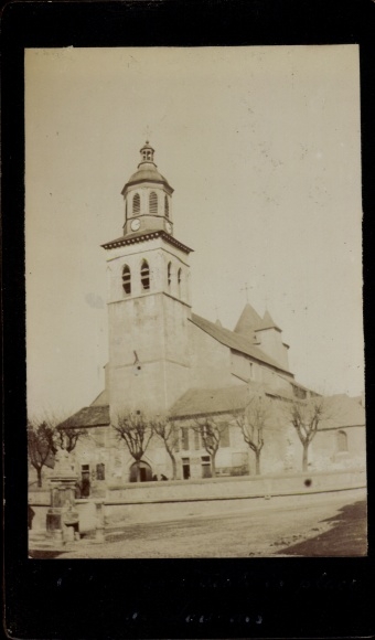 Photo Lourdes Hautes Pyrénées, Church and Square