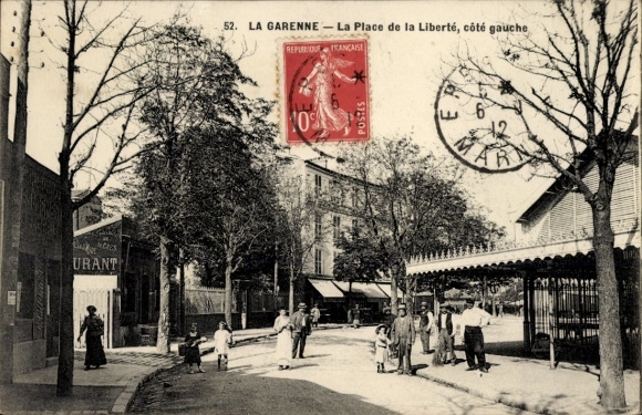 Postcard La Garenne Colombes Hauts de Seine, front: square, trees, people, buildings, restaurant...