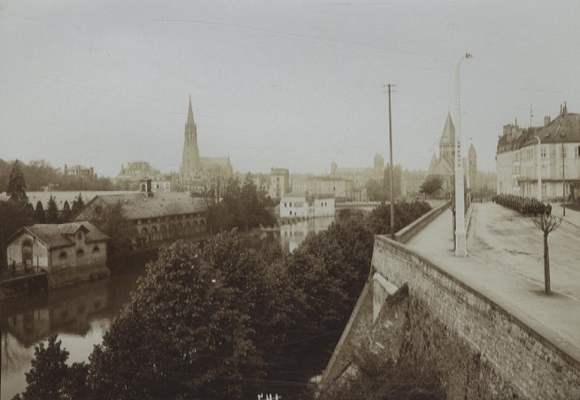 Original photo of Metz on the Moselle in France, Wachtstraße (Promenade de la Maselle), around 1900