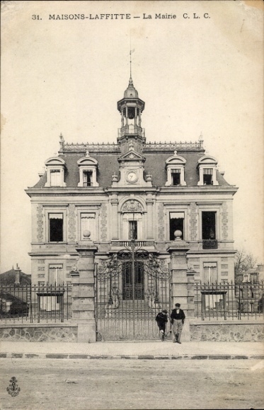 Postcard Maisons Laffitte Yvelines, La Mairie