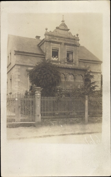 PC Dresden Tolkewitz, street section with Villa Friedenshort