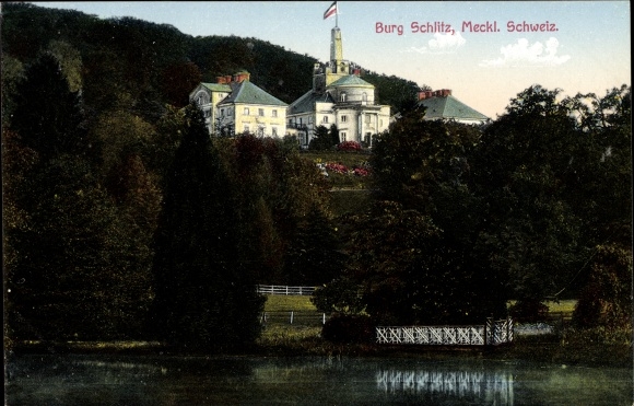 KP Burg Schlitz Hohen Demzin Mecklenburgische Schweiz, widok na jezioro do dworu