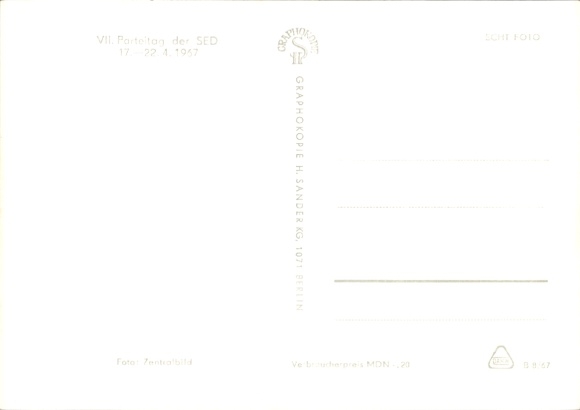 Postcard VII. Party Congress of the SED 1967, Walter Ulbricht, applauding politicians