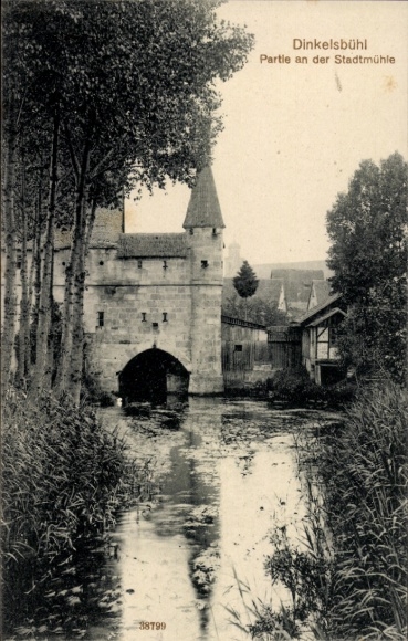 Ak Dinkelsbühl in Mittelfranken, Historische Mühle, Wasserlauf, Bäume, Stadtmühle