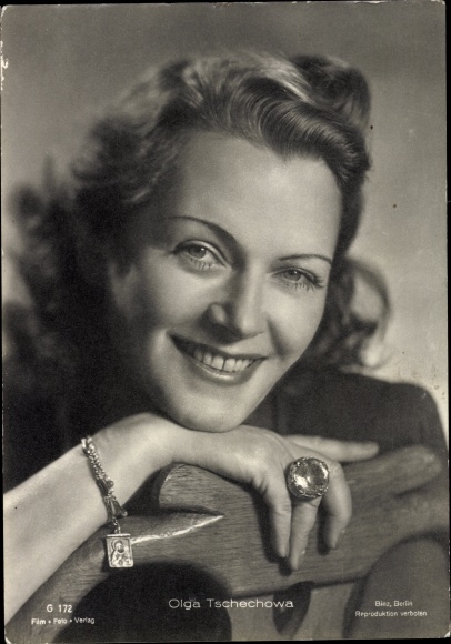 Postcard actress Olga Tschechowa, photo Binz G 172, portrait