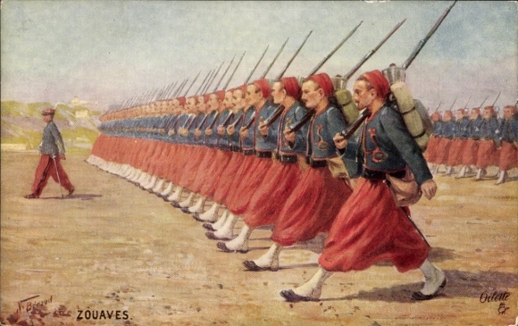Künstler Ak Algerien, Zouaves, Infanterieeinheit maschiert in Reihe