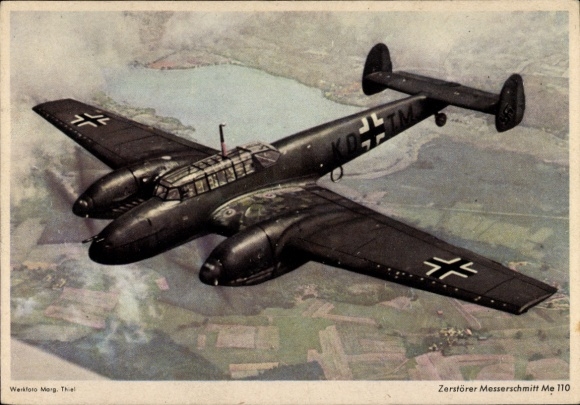 Ak Deutsche Luftwaffe, Kampfflugzeug Messerschmitt Me 110 C, Zerstörer, KD+TM, Werkfoto